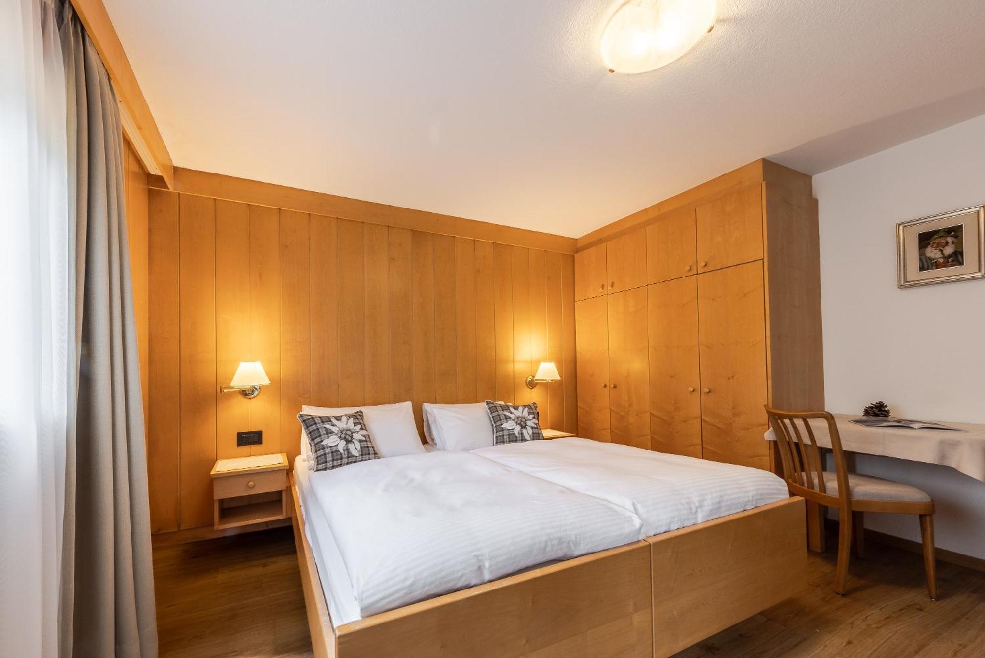Villa Resi B&B 科瓦拉因巴迪亚 外观 照片